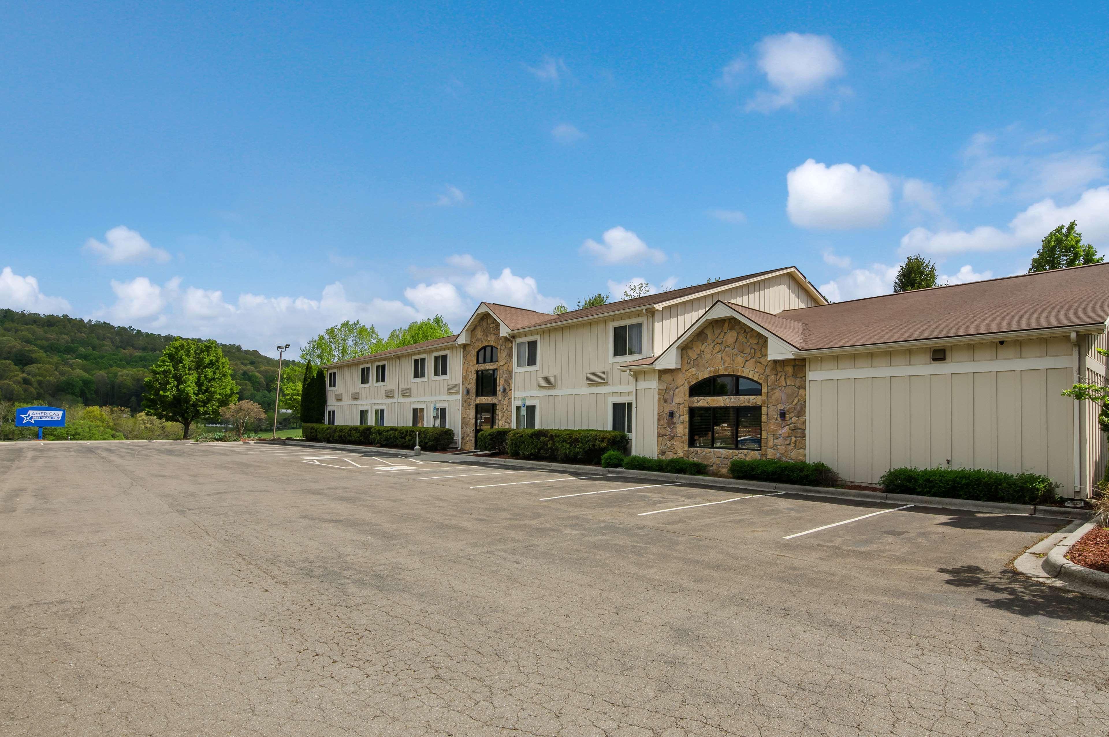 Americas Best Value Inn & Suites Independence Va Exterior foto